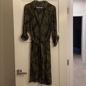 Gorgeous green black belted shirt dress L